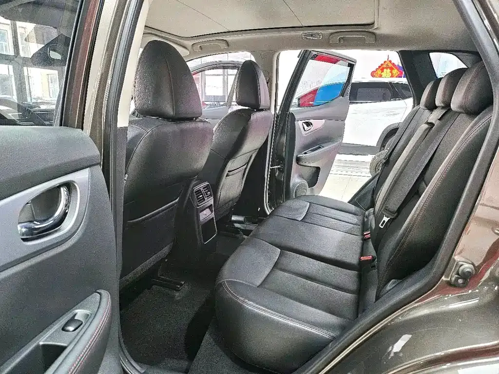 Nissan Qashqai — фото 2