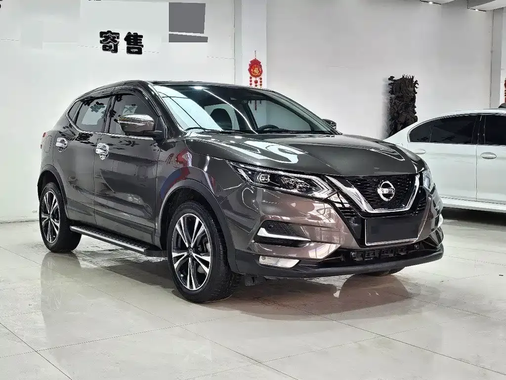Nissan Qashqai — фото 10