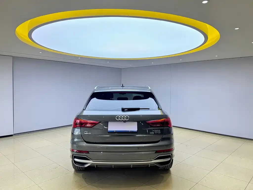 Audi Q3 — фото 2