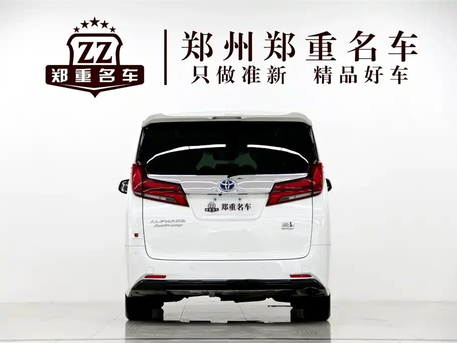 Toyota Alphard — фото 2
