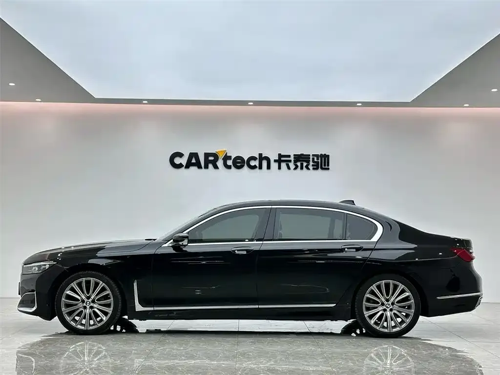 BMW 7 Series — фото 5