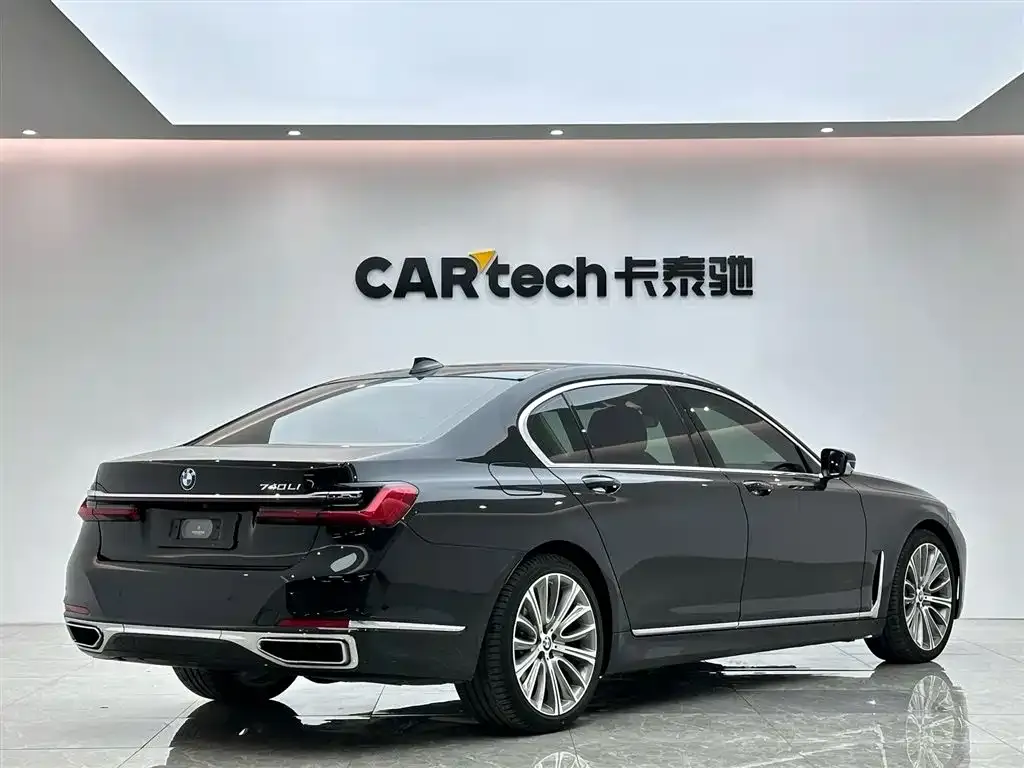 BMW 7 Series — фото 4
