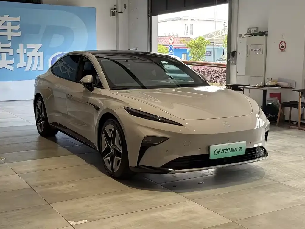 Roewe Feifan F7 2024 из CN, фото 2