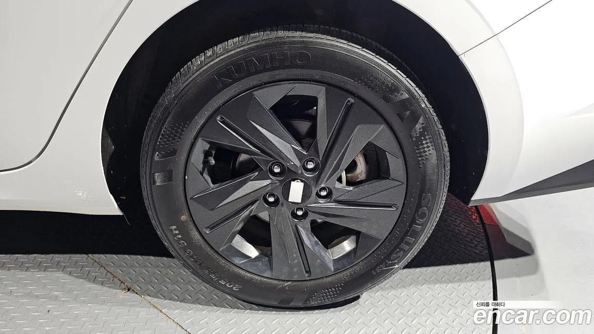 Hyundai AVANTE — фото 4