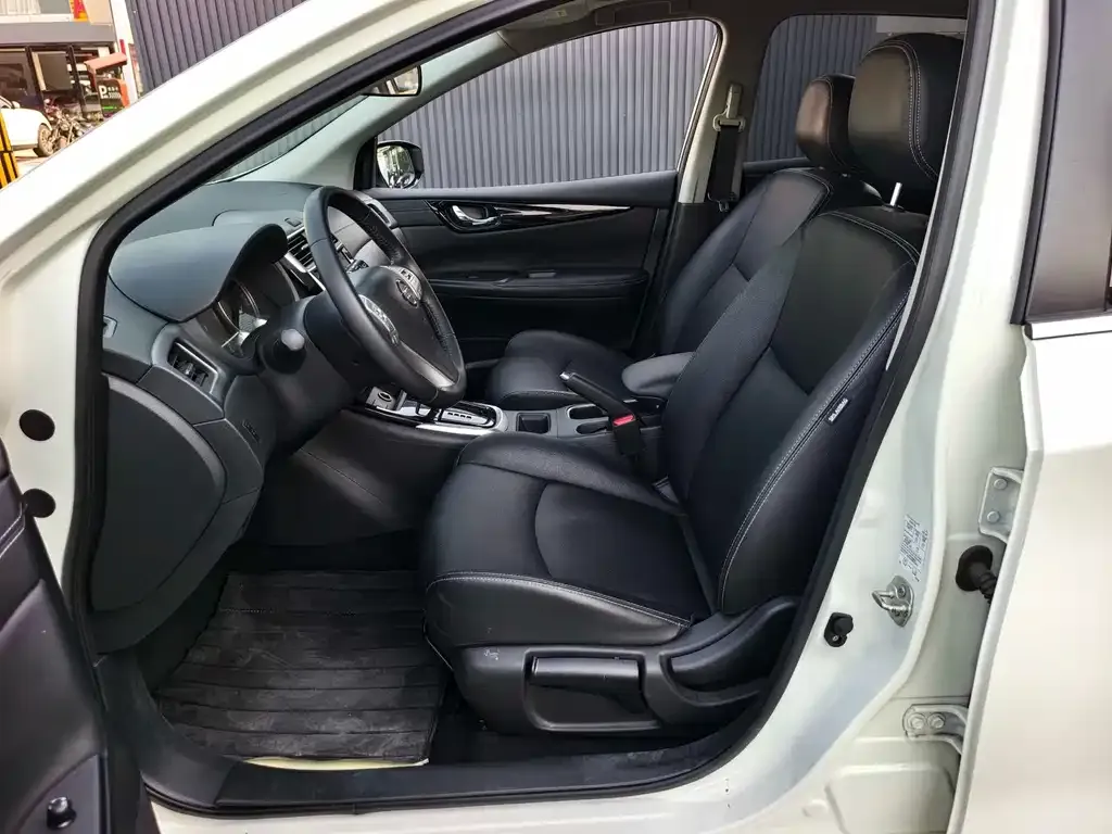 Nissan Tiida 2022 из CN, фото 10