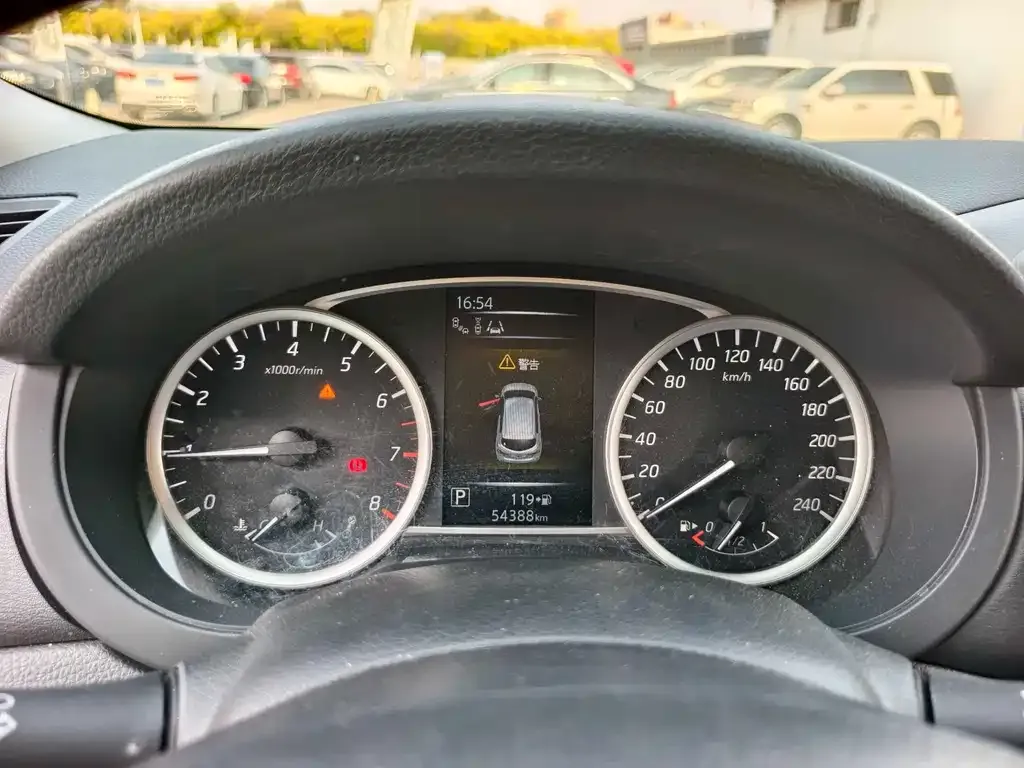 Nissan Tiida 2022 из CN, фото 5