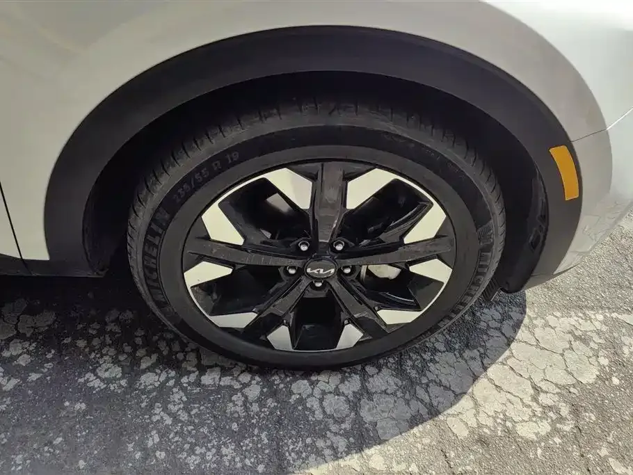 Kia Sportage — фото 9