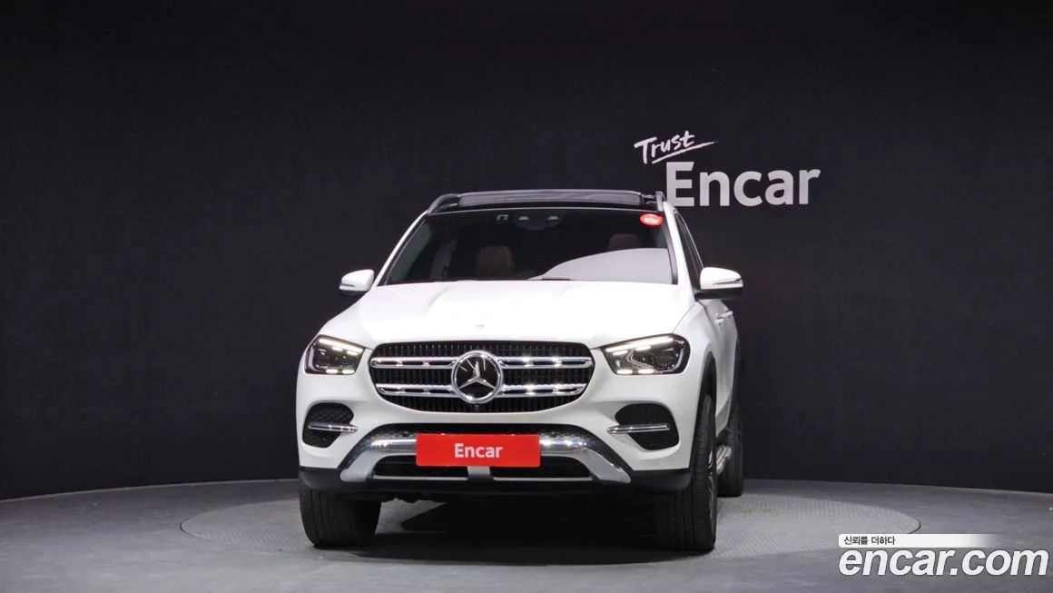 Mercedes-Benz GLE-Class — фото 10
