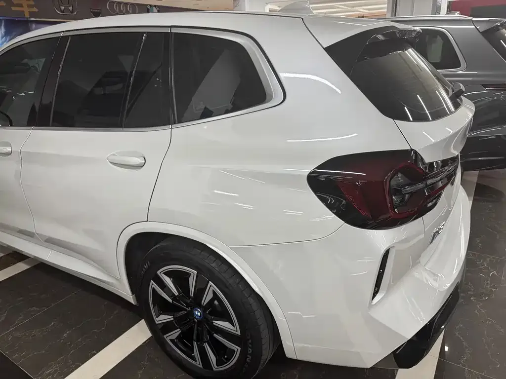 BMW iX3 2023 из CN, фото 4