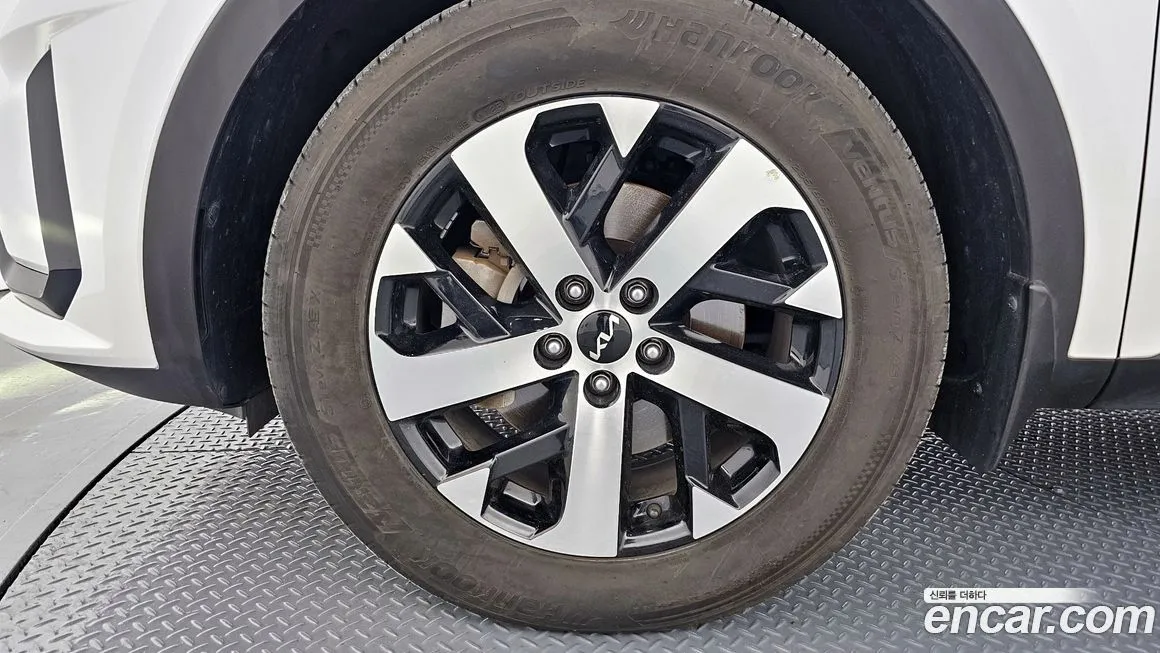 Kia Sorento — фото 7