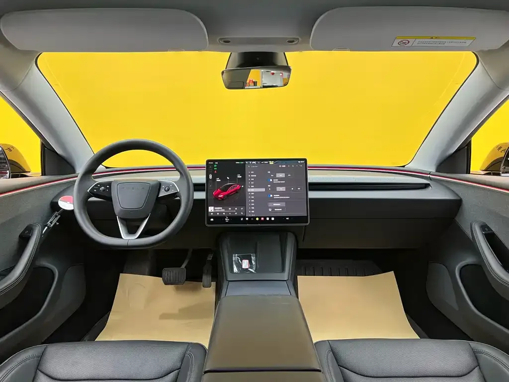 Tesla Model 3 — фото 4