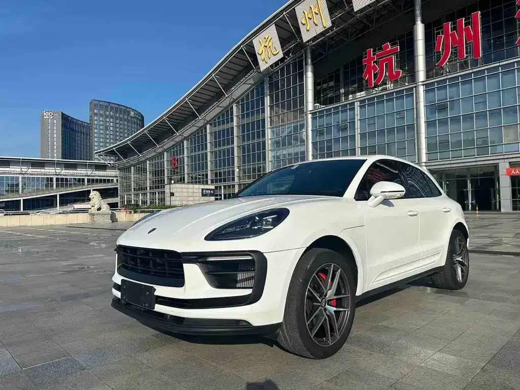 Porsche Macan — фото 1