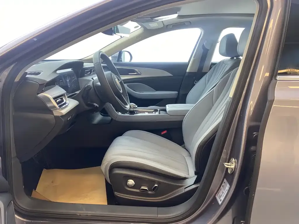 Hongqi H5 PHEV 2025 из CN, фото 7
