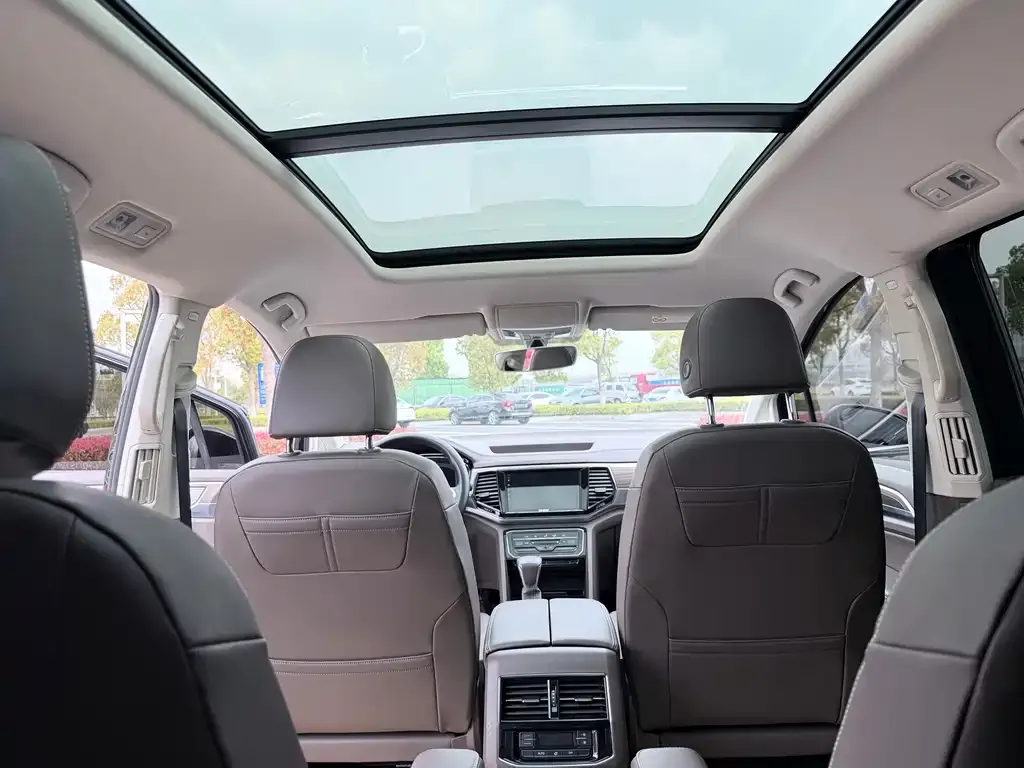 Volkswagen Viloran 2021 из CN, фото 4