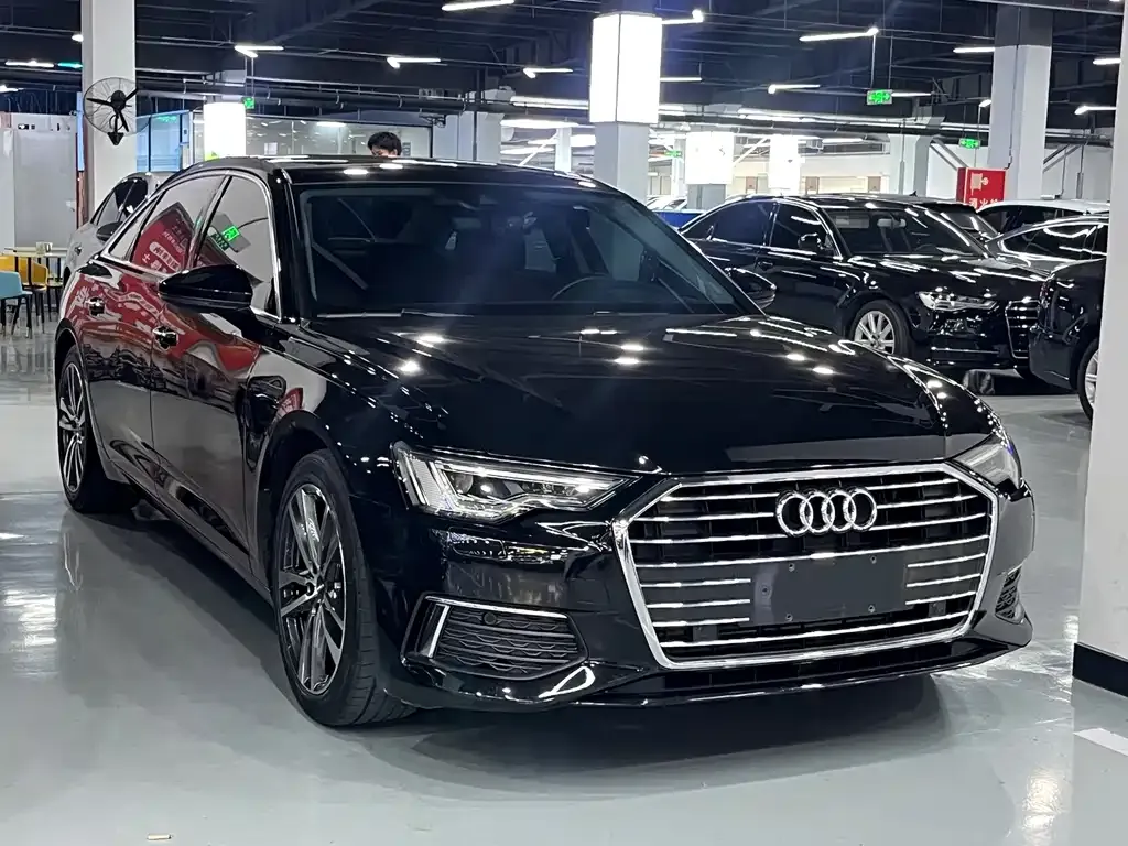 Audi A6L — фото 6