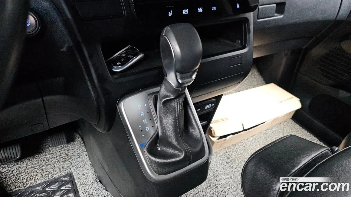 Hyundai Staria — фото 3