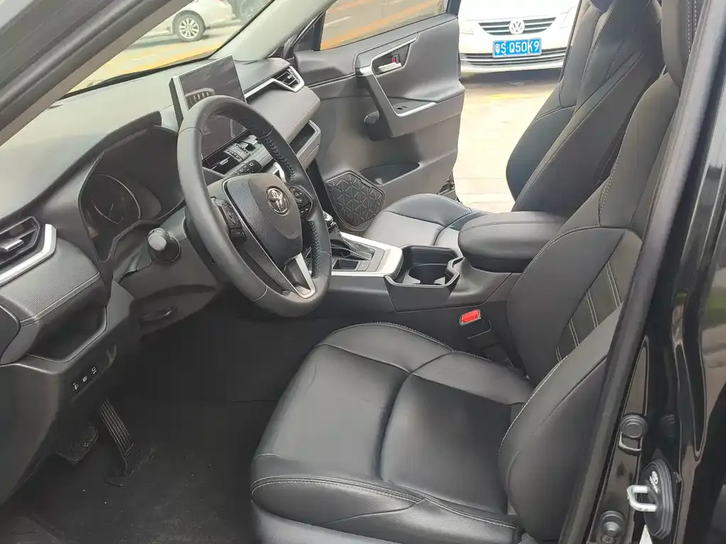 Toyota Wildlander 2022 из CN, фото 6