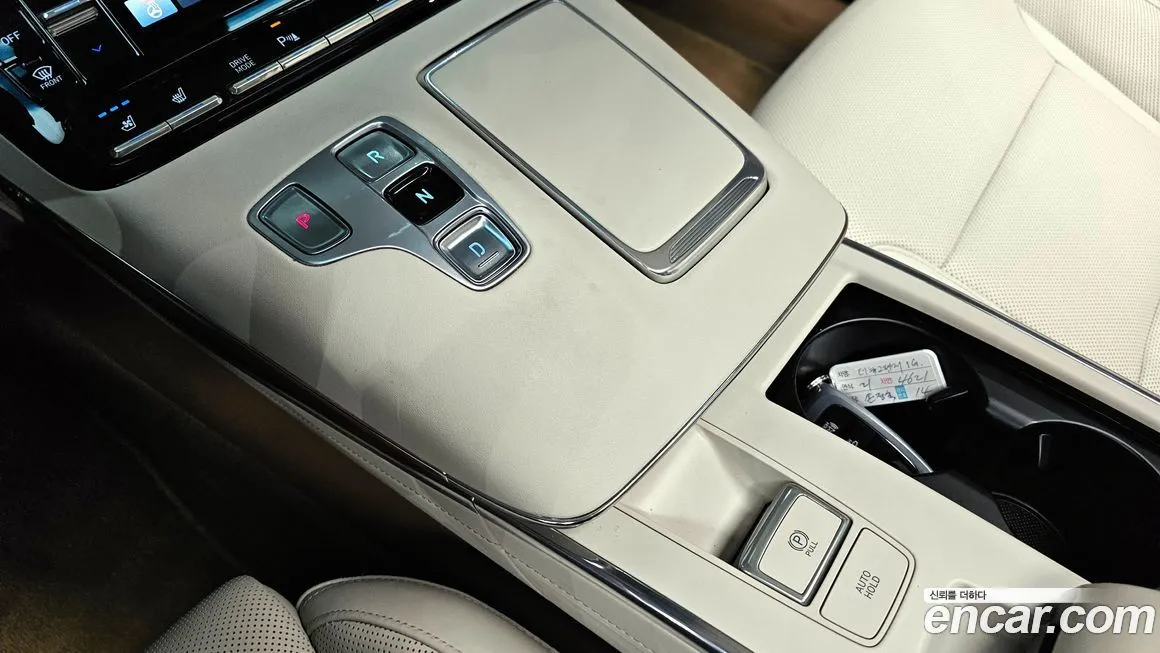 Hyundai Grandeur — фото 3