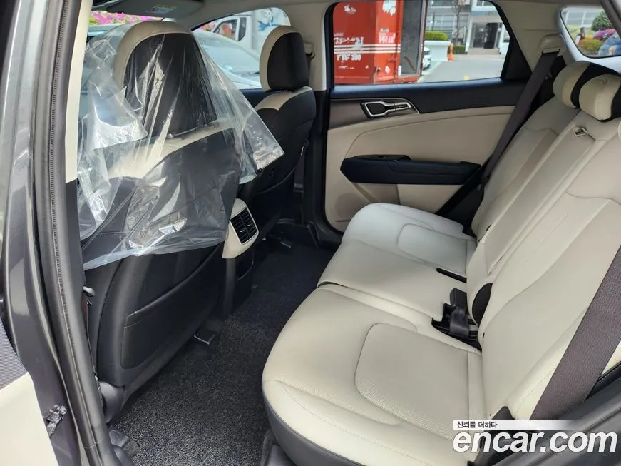 Kia Sportage — фото 10