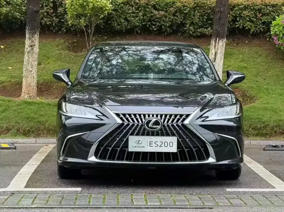 Lexus ES — фото 5