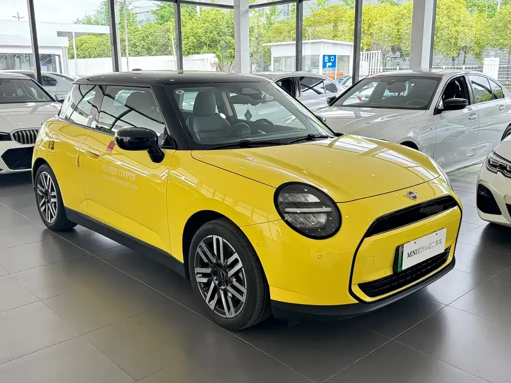 MINI Cooper EV 2024 из CN, фото 3