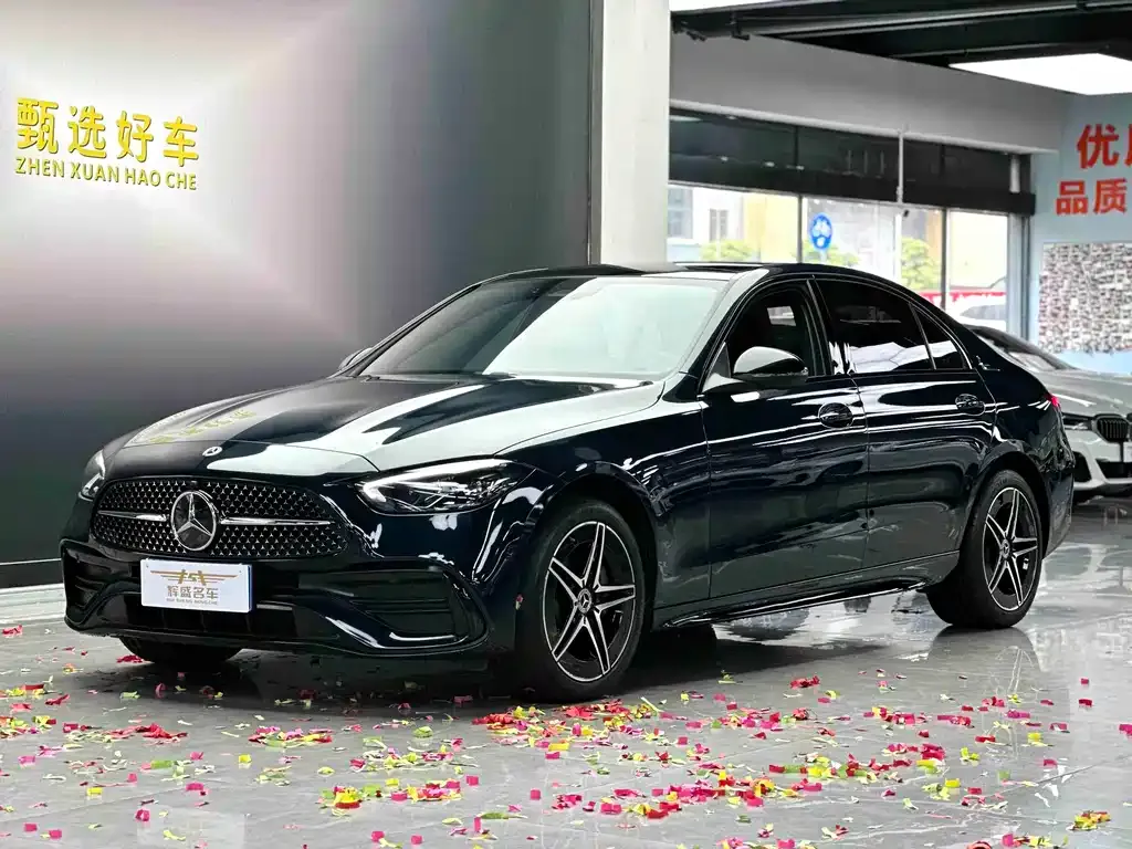 Mercedes-Benz C-Class — фото 1