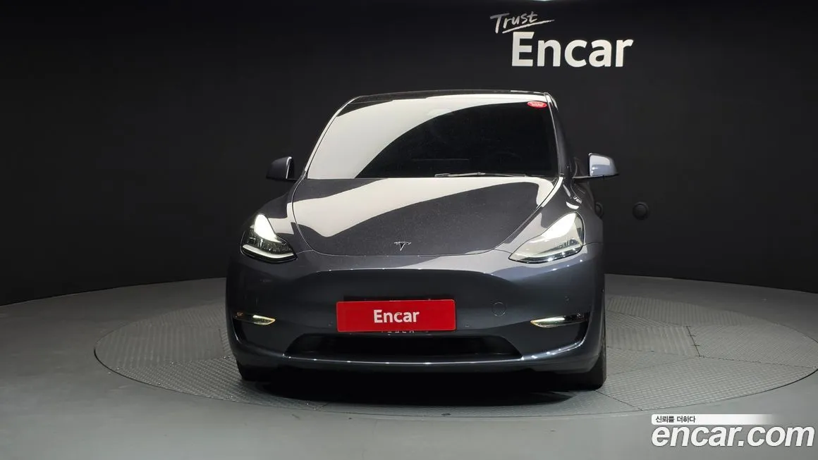 Tesla Model Y — фото 3
