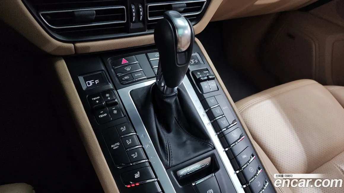 Porsche Macan 2021 из KR, фото 8