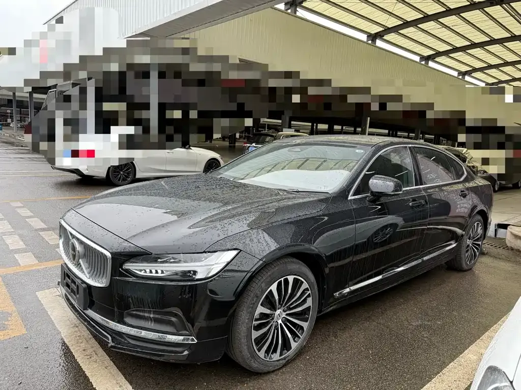 Volvo S90 — фото 1