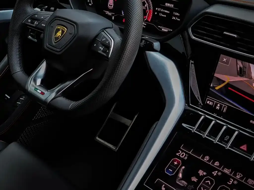 Lamborghini Urus — фото 4