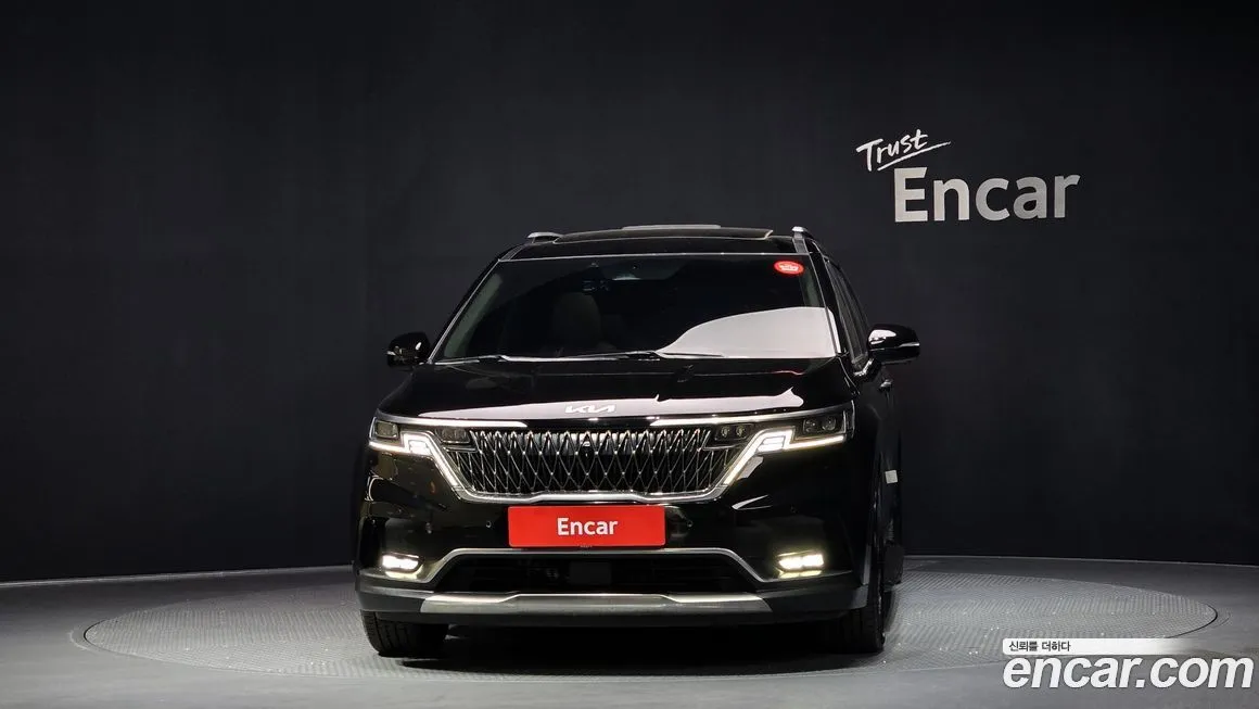Kia Carnival — фото 10
