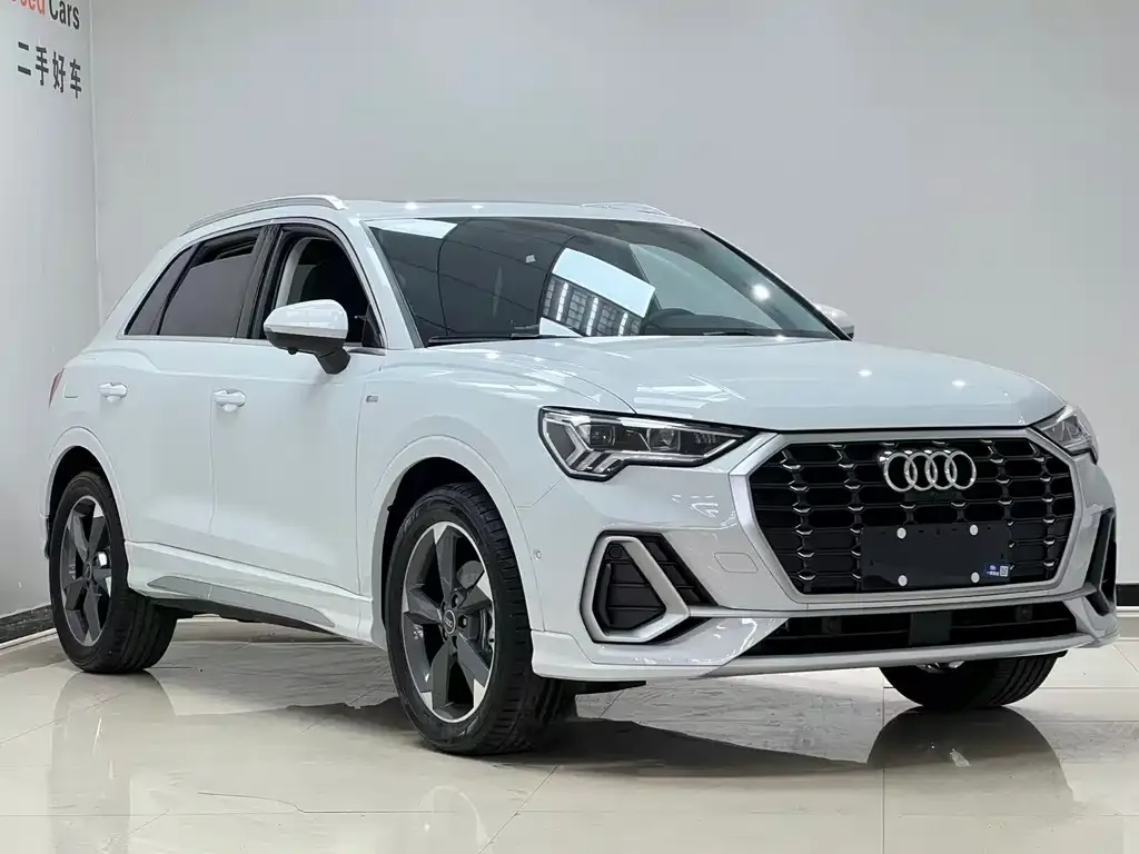 Audi Q3 — фото 7