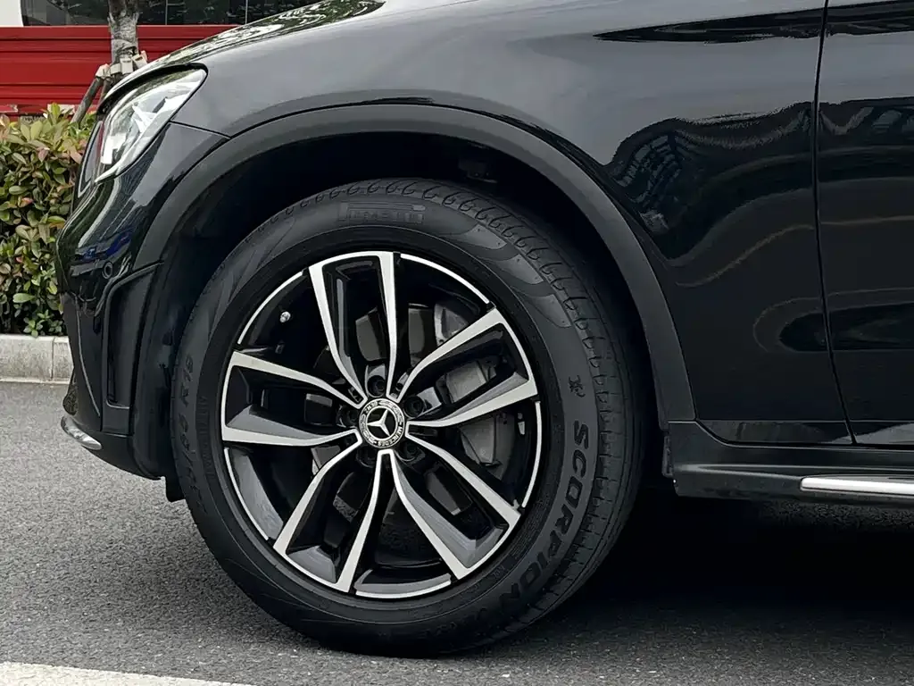 Mercedes-Benz GLC — фото 6