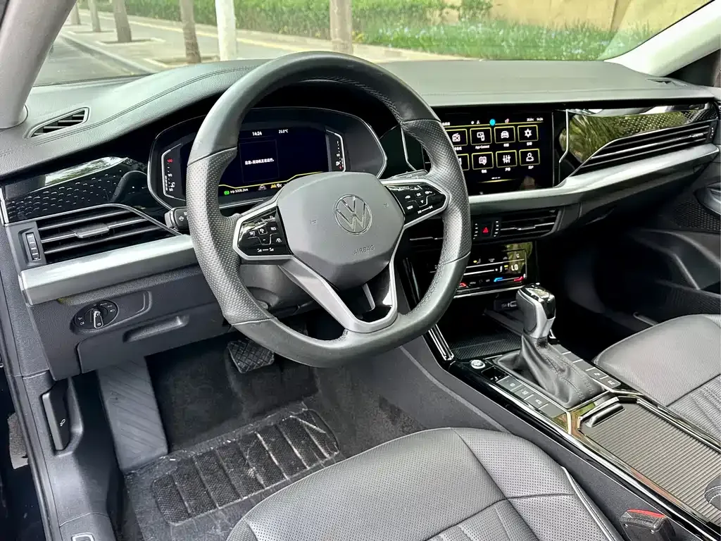 Volkswagen Passat — фото 5