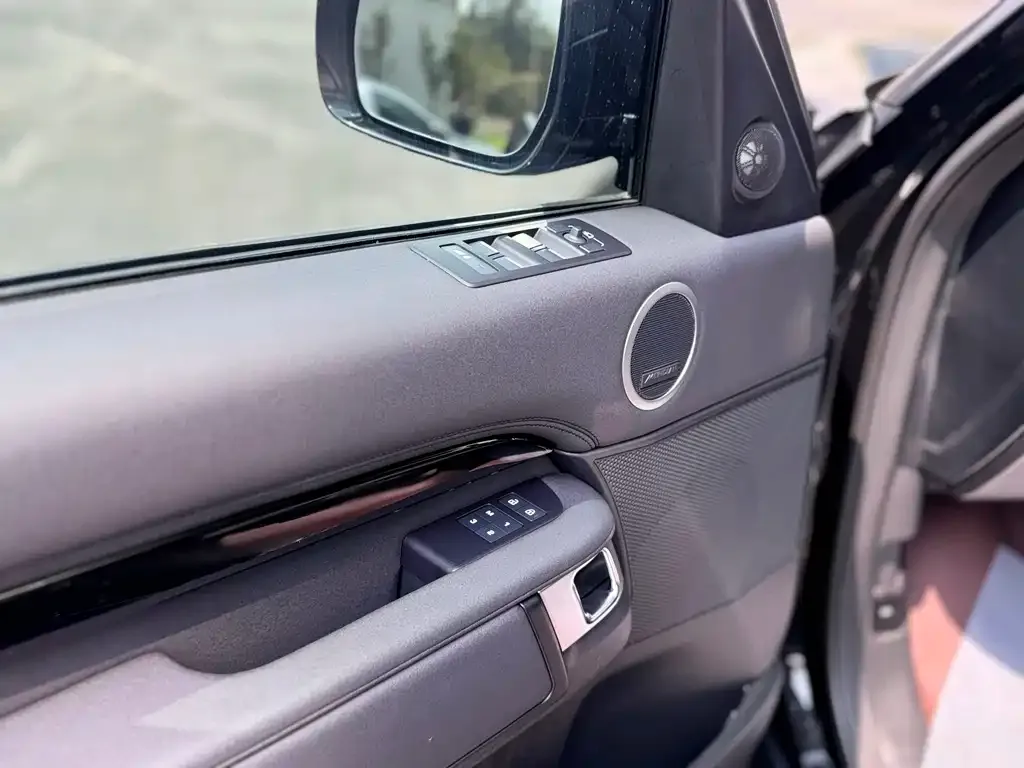 Land Rover Discovery — фото 10