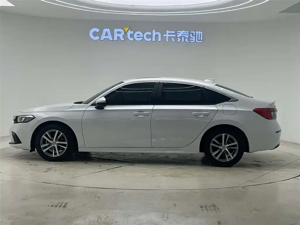 Honda Civic — фото 8