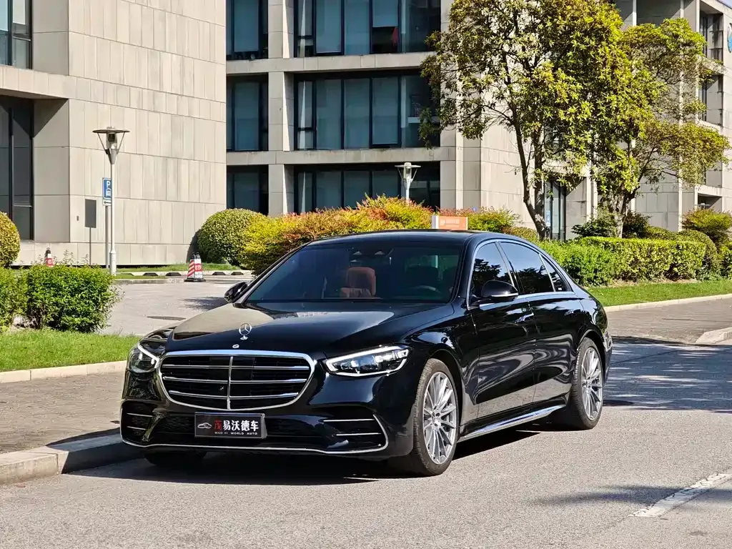 Mercedes-Benz S-Class — фото 1