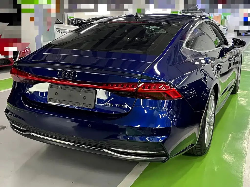 Audi A7 2021 из CN, фото 8