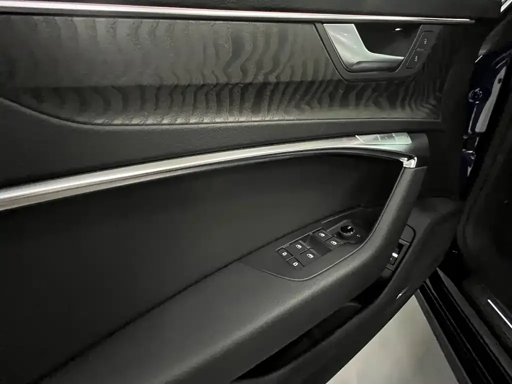 Audi A7 2021 из CN, фото 3