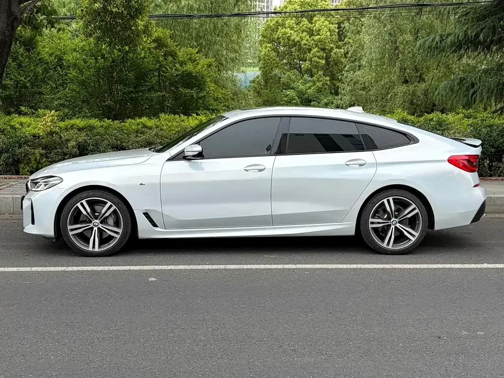 BMW 6 Series GT — фото 9