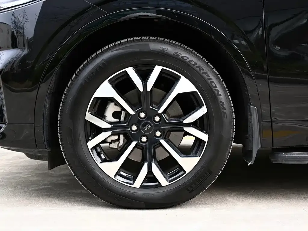 Ford Edge — фото 2