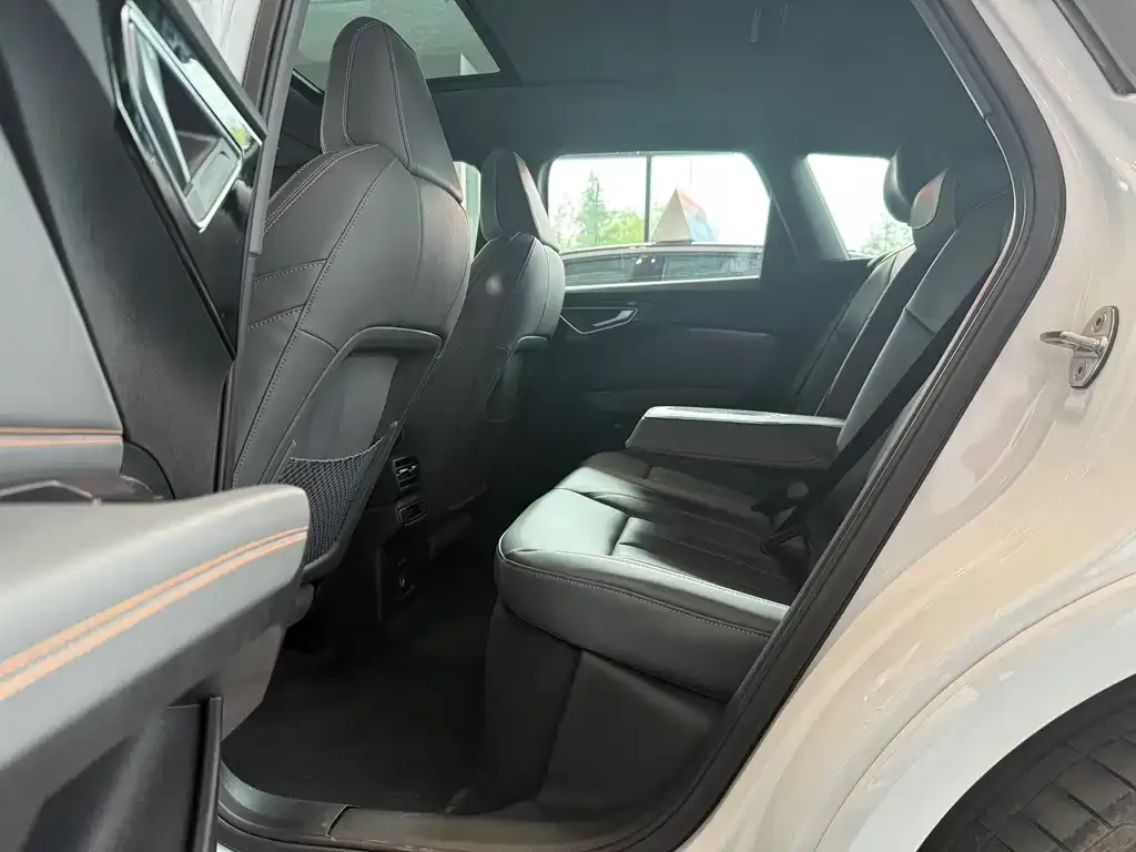 Audi Q4 e-tron 2024 из CN, фото 3