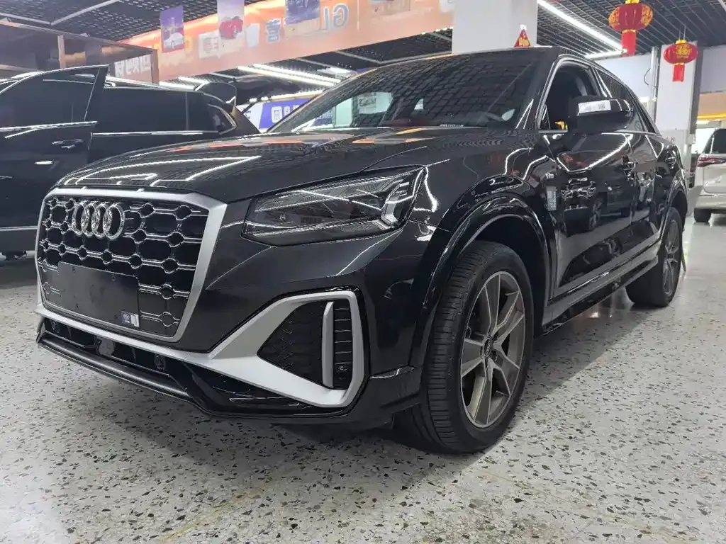 Audi Q2L 2023 из CN, фото 1