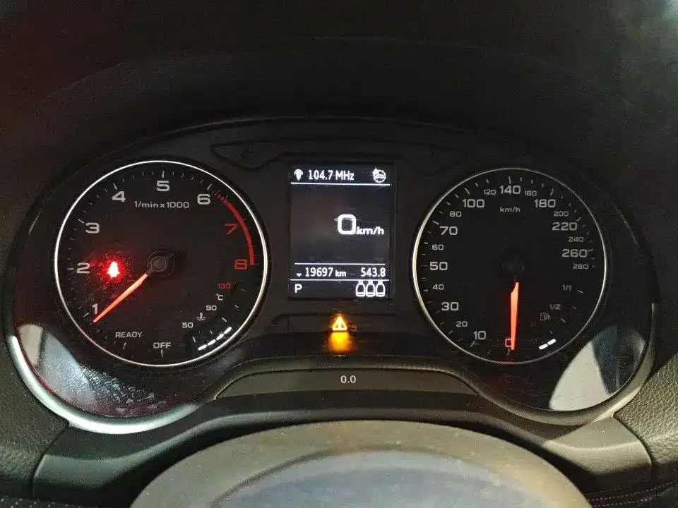 Audi Q2L 2023 из CN, фото 7