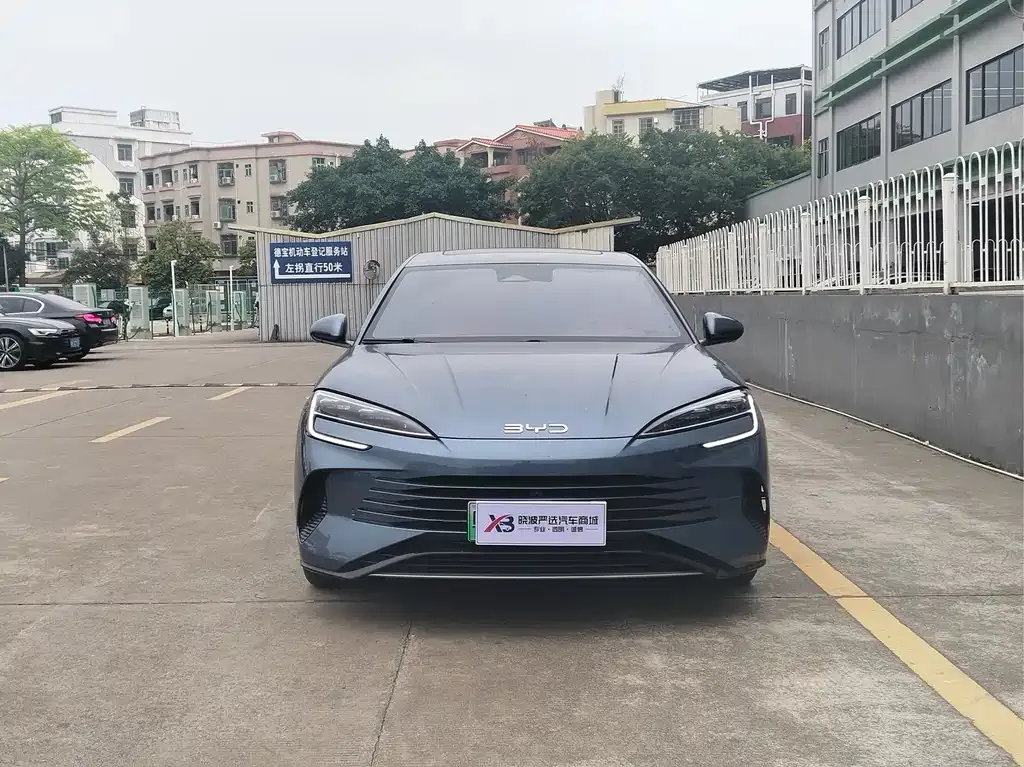 BYD Seal — фото 6