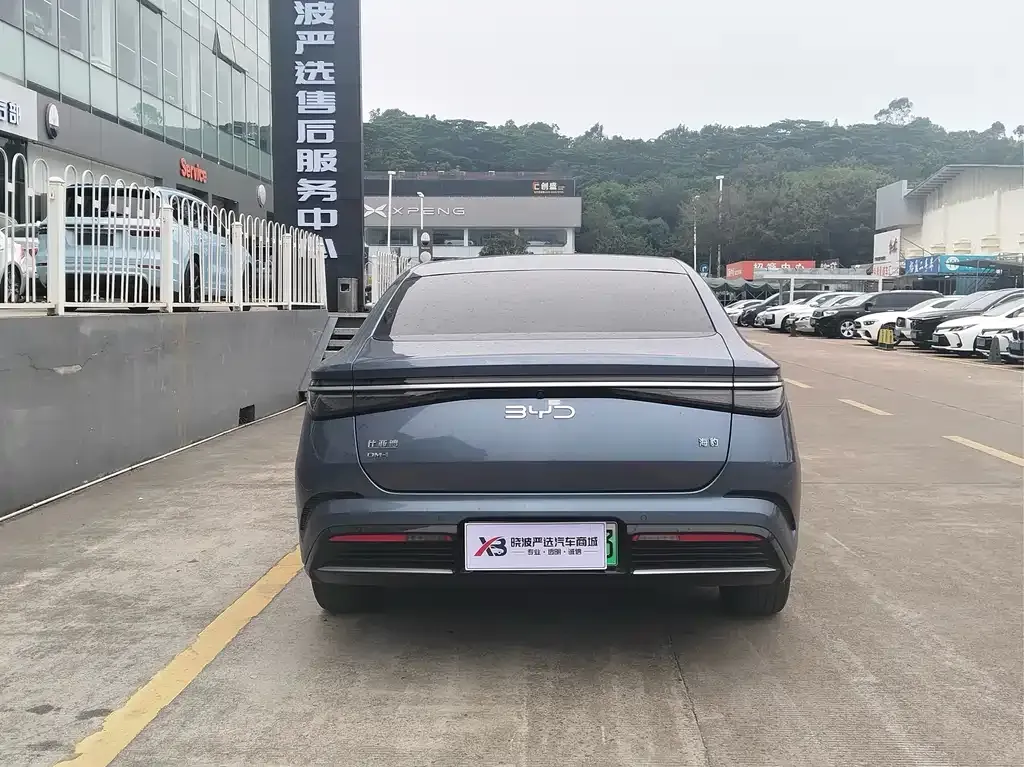 BYD Seal — фото 8