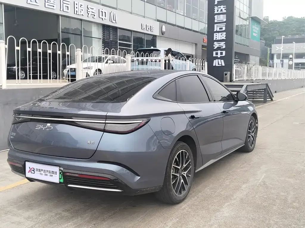 BYD Seal — фото 10
