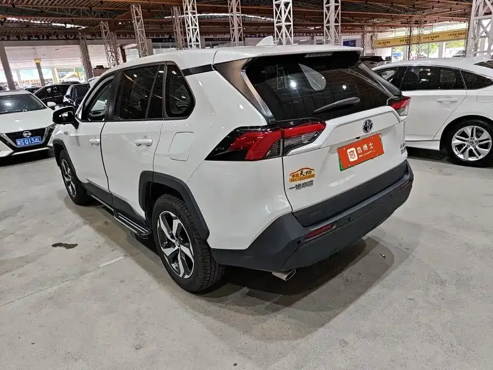 Toyota RAV4 Prime 2021 из CN, фото 3