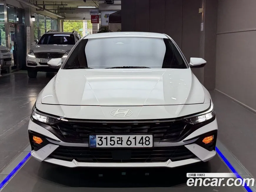 Hyundai AVANTE — фото 3