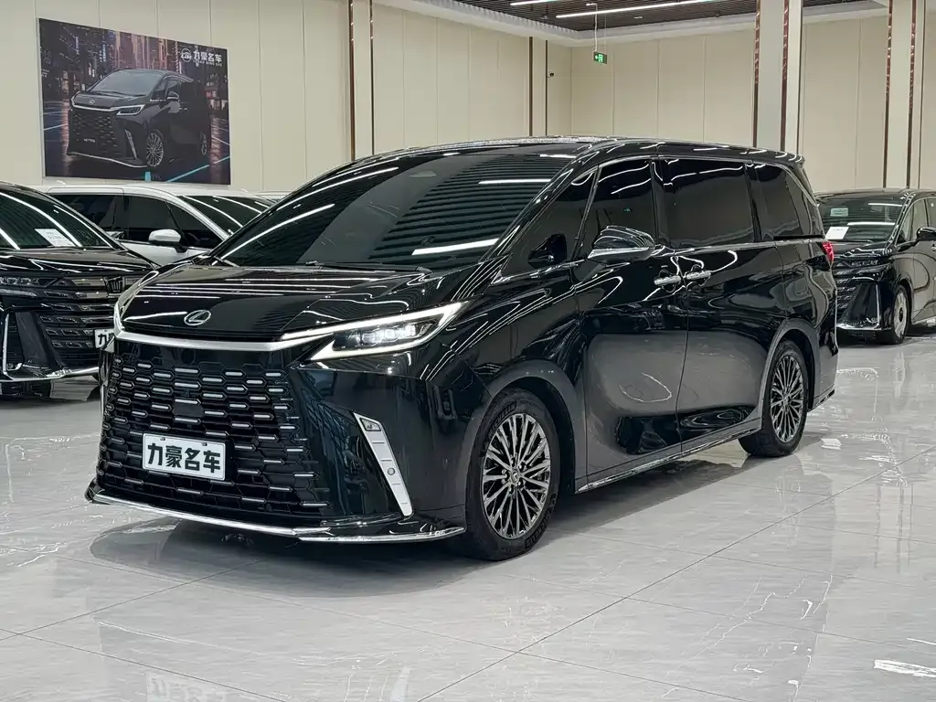 Lexus LM 2023 из CN, фото 1